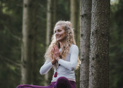 Bio Wildkräuter Wildkräuterführung Wildpflanzen Waldbaden Meditation Yoga Yogaurlaub Bad Birnbach Detox Fasten Kochkurs Vegan Gesundheit Ganzheitlich Fitness Personal Training Sport Seminarzentrum Seminare Lena Sommer Marcel Schade