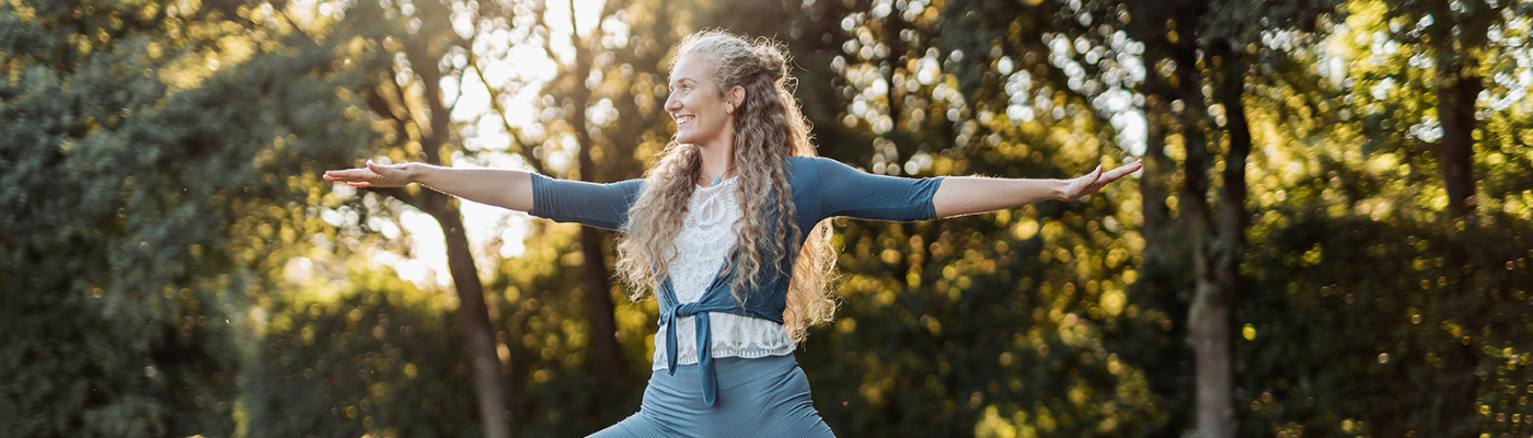 Lena Sommer Yoga vegan WIldkräuter Ernährungsberatung ganzheitlichYoga Festival Bad Birnbach