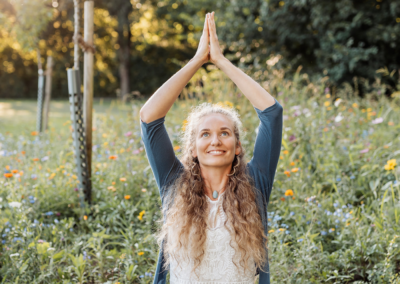 Lena Sommer Yoga vegan WIldkräuter Ernährungsberatung ganzheitlichYoga Festival Bad Birnbach