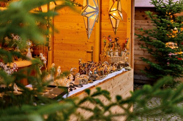 Bad Birnbacher Christkindlmarkt 👼🏼✨🎄
vom 29.11 bis 1.12.2024 

Alle Jahre wieder freuen sich unsere Hausgäste auf den Christkindlmarkt im ländlichen Bad. ❄️

Sein einzigartiges Ambiente verdankt der traditionelle Weihnachtsmarkt den vielen kleinen Ständen mit zahlreichen Weihnachtsideen für das Festmahl, den Christbaumschmuck oder den Geschenken für die ganze Familie. 🎅🏼